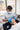 Profissional a demonstrar um protocolo facial